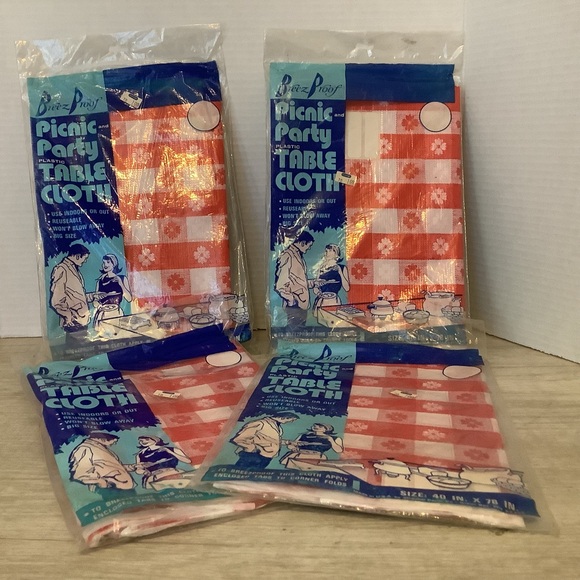 Vintage Lot 4 Breez Proof Re-Usable Picnic Party Table Cloth 40" x 78” Checkered - Picture 6 of 9